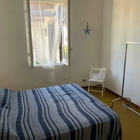 Frontemare - Viale Circe, 182 * Terracina