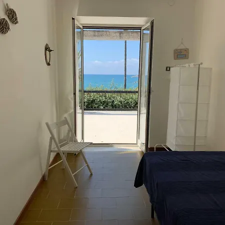 Frontemare - Viale Circe, 182 Apartment Terracina